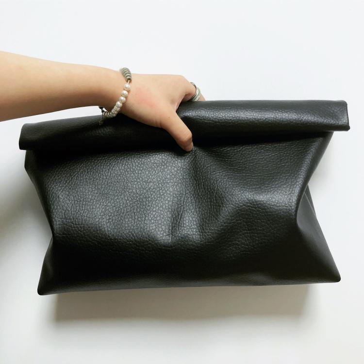 Women's Dark Simple Leather Curling Retro Artistic Handbags