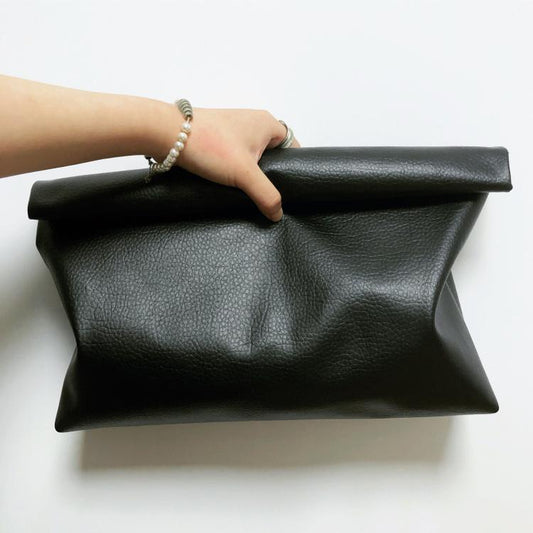 Women's Dark Simple Leather Curling Retro Artistic Handbags