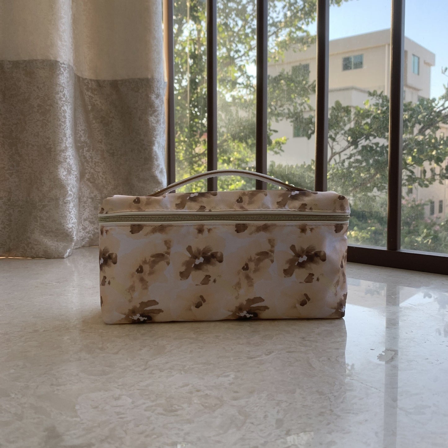 Light Down Space Cotton Hand Carrying Storage Large Capacity Cosmetic Bags