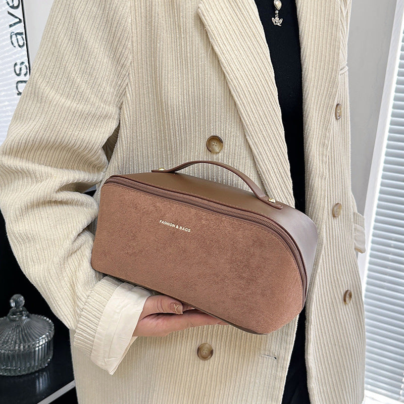 Large Capacity Tile Super Hot Wash Brushed Leather Makeup Bag