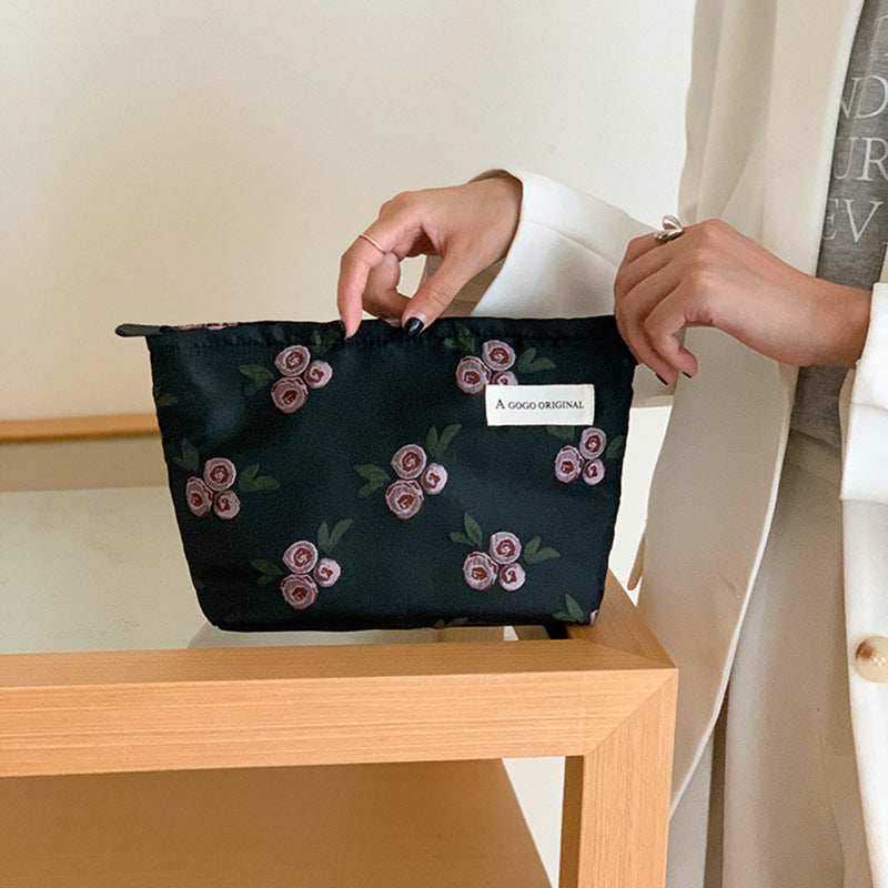 Women's Artistic Portable Clutch Out Wash Liner Bags