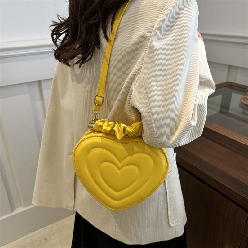 Indentation Simple Heart-shaped Cute Solid Color Heart Shopping Fashion Pleated Women's Shoulder Bag