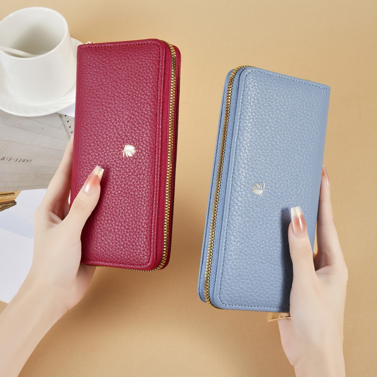 Women's Lychee Pattern Solid Color Fashion Simple Large Capacity Ladies Wallet