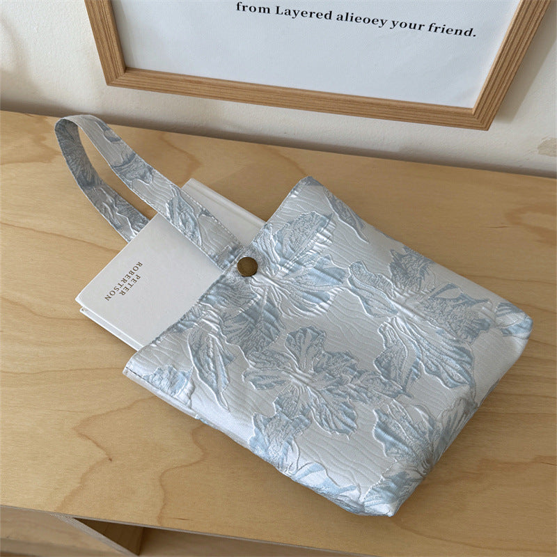 Korean Style Fabric Three-dimensional Pattern Hand Makeup Bag