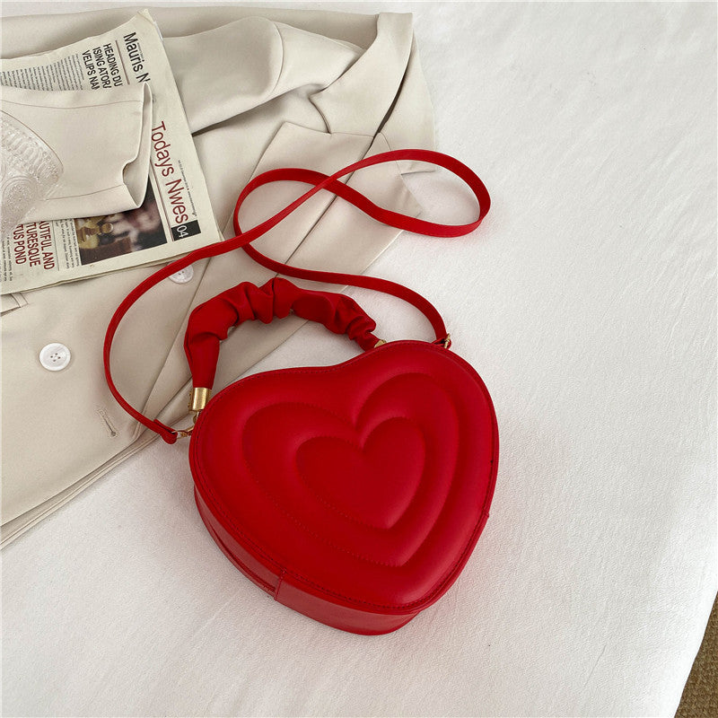 Women's Retro Summer Fashion Texture Heart Shoulder Bags