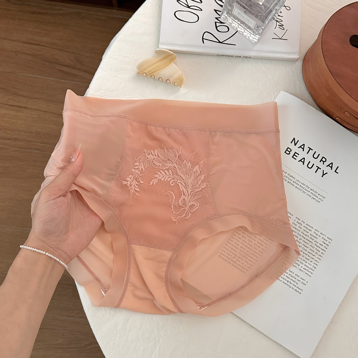 Women's Sexy Lace Ice Silk Mask Underwear Antibacterial Crotch Panties