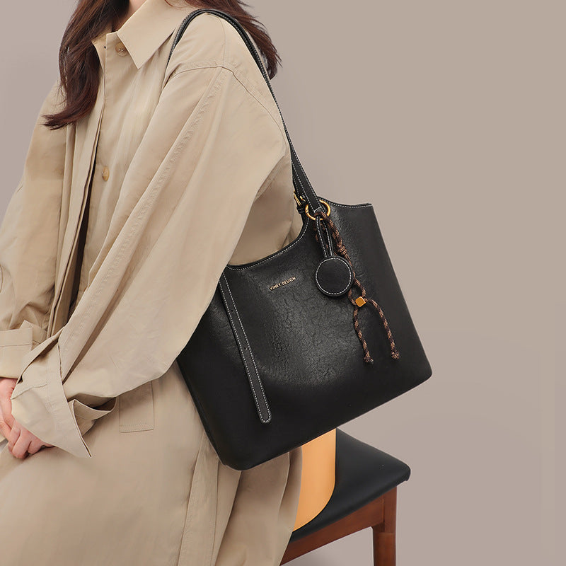 Women's Genuine Leather Large Capacity Commuter Underarm Women's Shoulder Bag