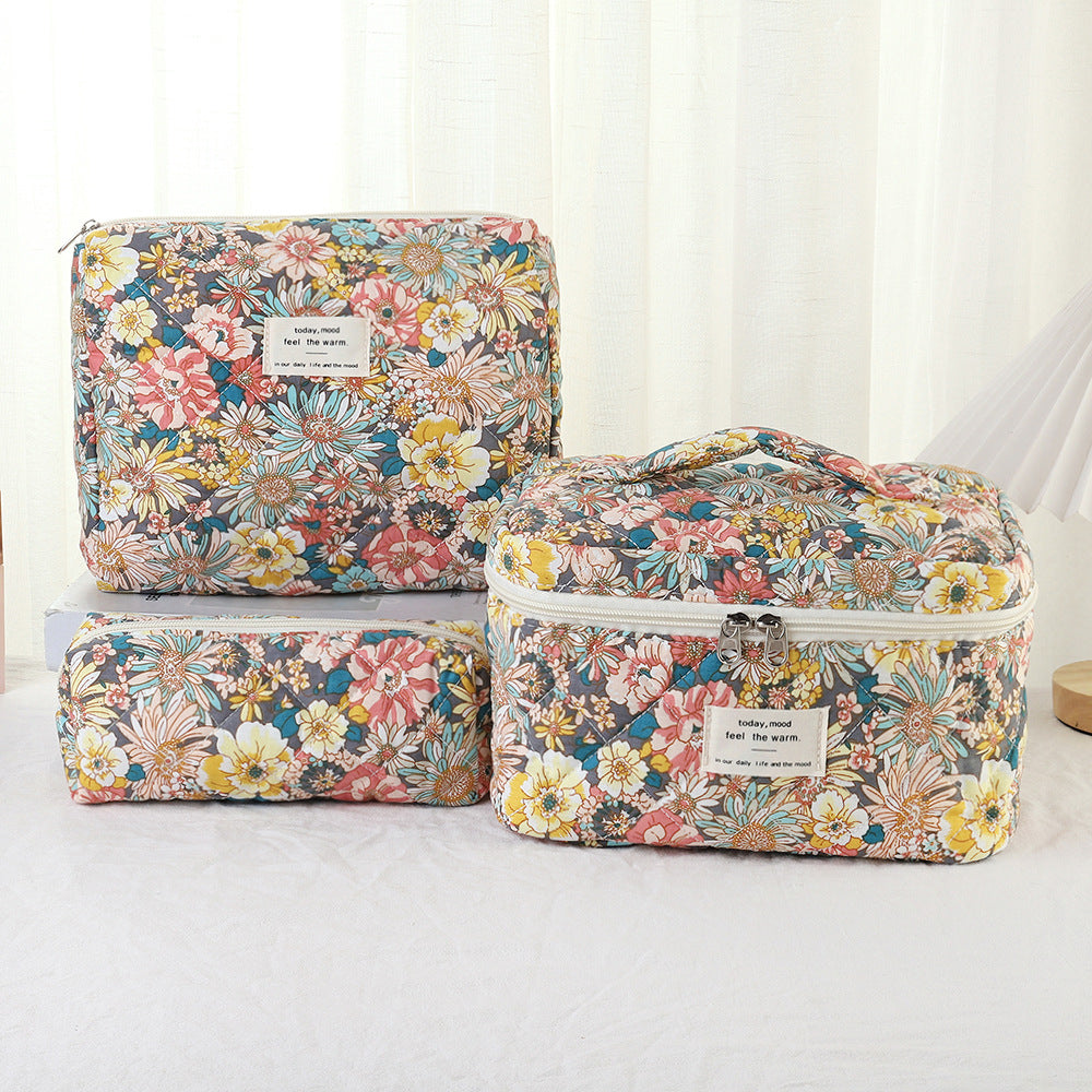 Large Capacity Portable Polyester Cotton Thickened Makeup Bag