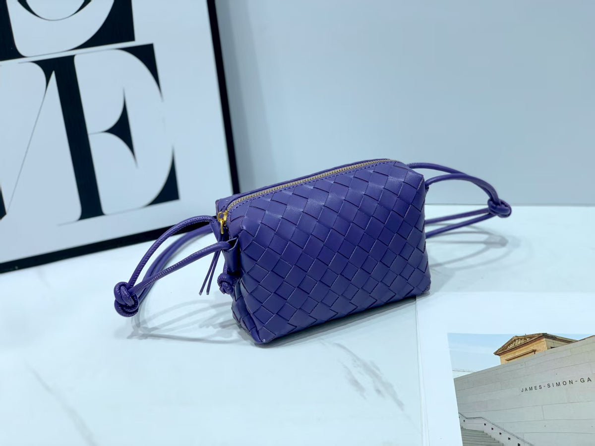Women's Solid Color Handmade Woven Fashion Fashionable Shoulder Bags
