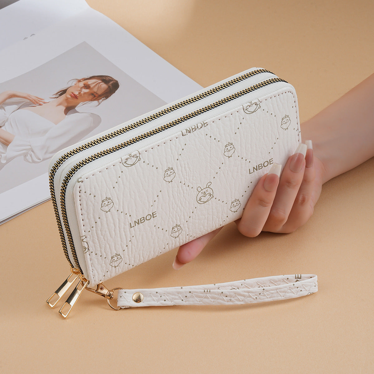 Long Female Cartoon Vintage Print Pleated Leather Classy Clutch Mobile Ladies Wallet