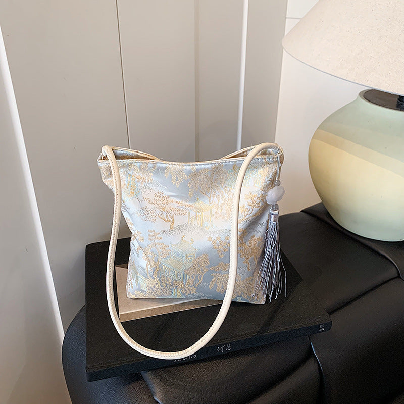 Women's Embroidered Butterfly Large Capacity Autumn Western Style Contrast Color Commuter Women's Shoulder Bag