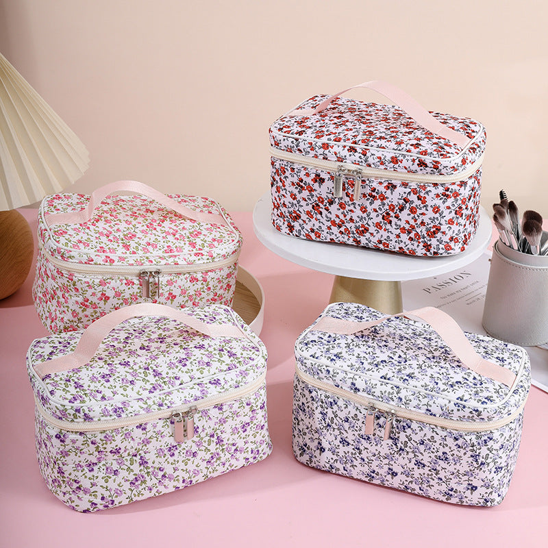 Large Capacity Wind Floral Portable Good-looking Cosmetic Bags