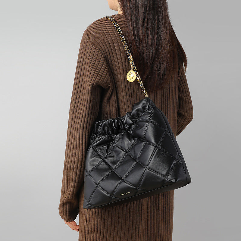 Women's Large Capacity Commuter Leather Chain Portable Bags