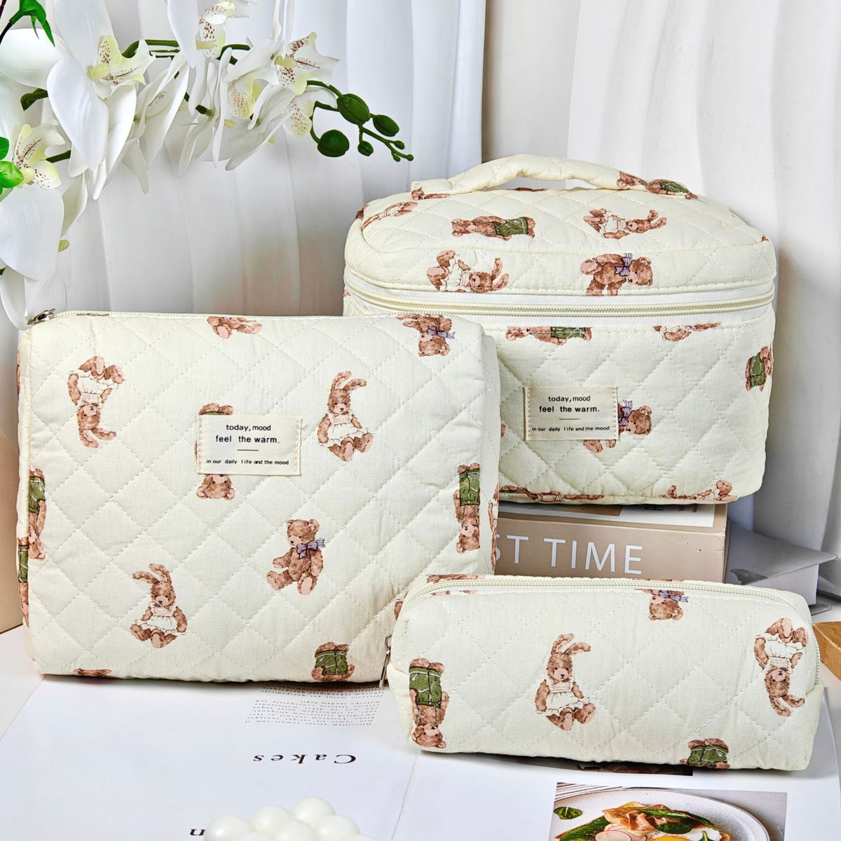 Large Capacity Portable Cosmetics Storage Hand Wash Makeup Bag