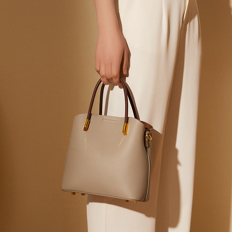 Women's Genuine Leather Western Style High-grade Handbags