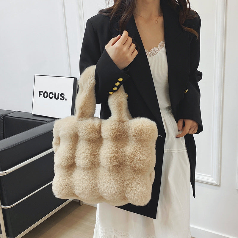 Classic Plush Fashion Large Capacity Commuter Shoulder Bags