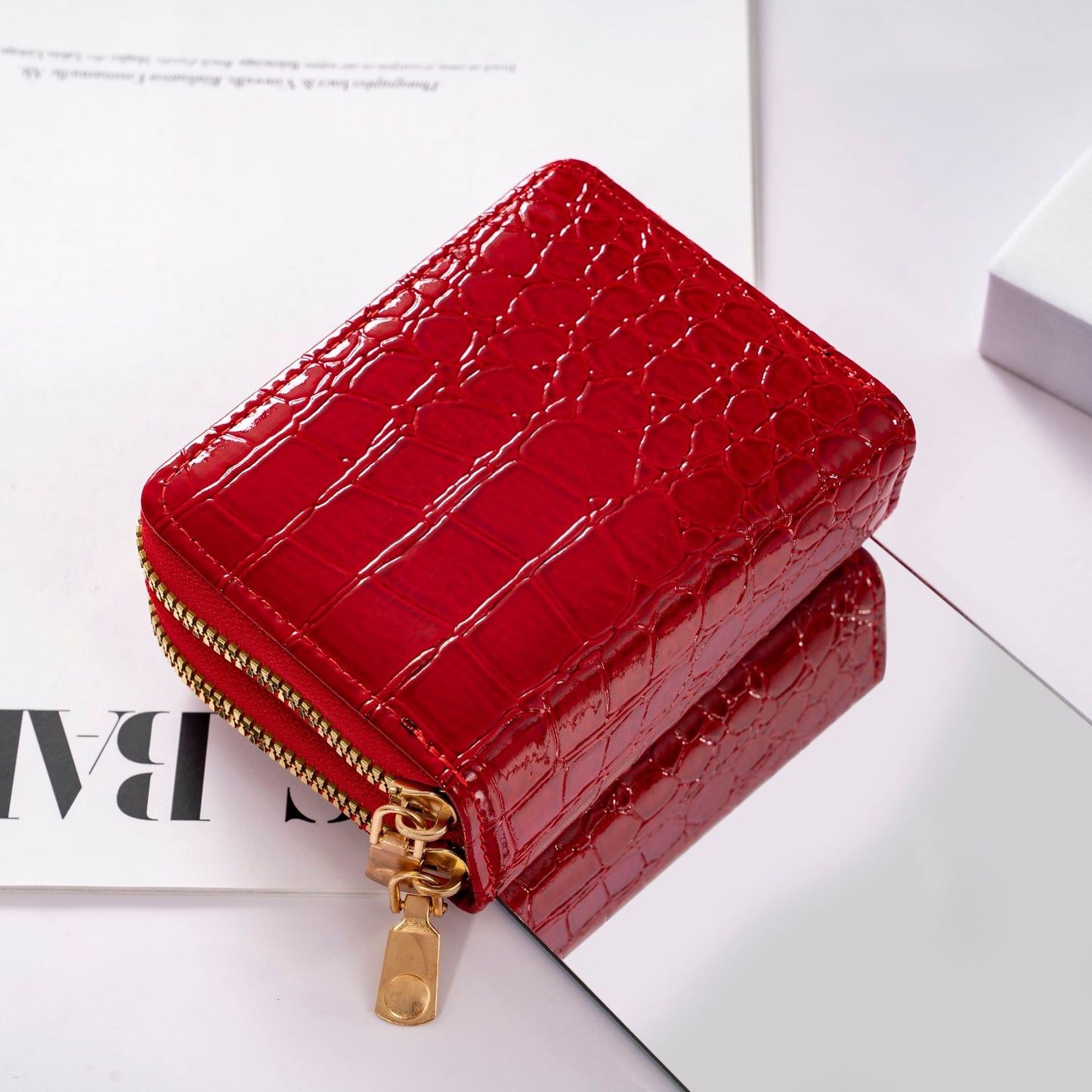 Women's Crocodile Pattern Organ Double Zipper Fashion Large Card Holder