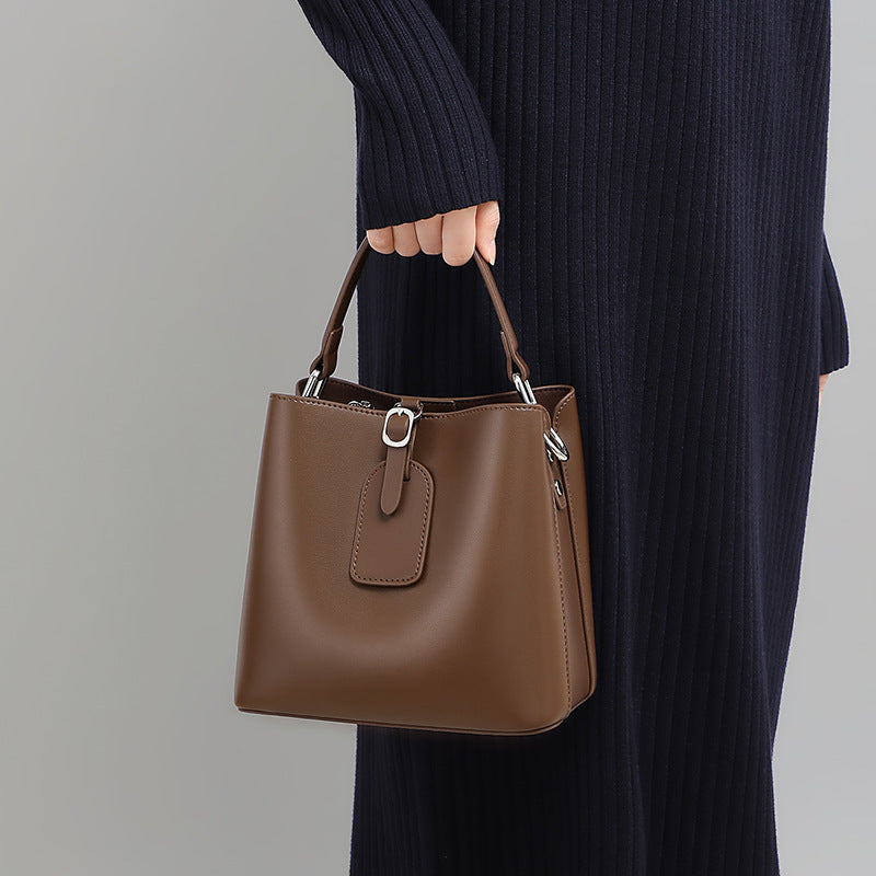 Glamorous Women's High-grade Large Capacity Leather Bucket Bags