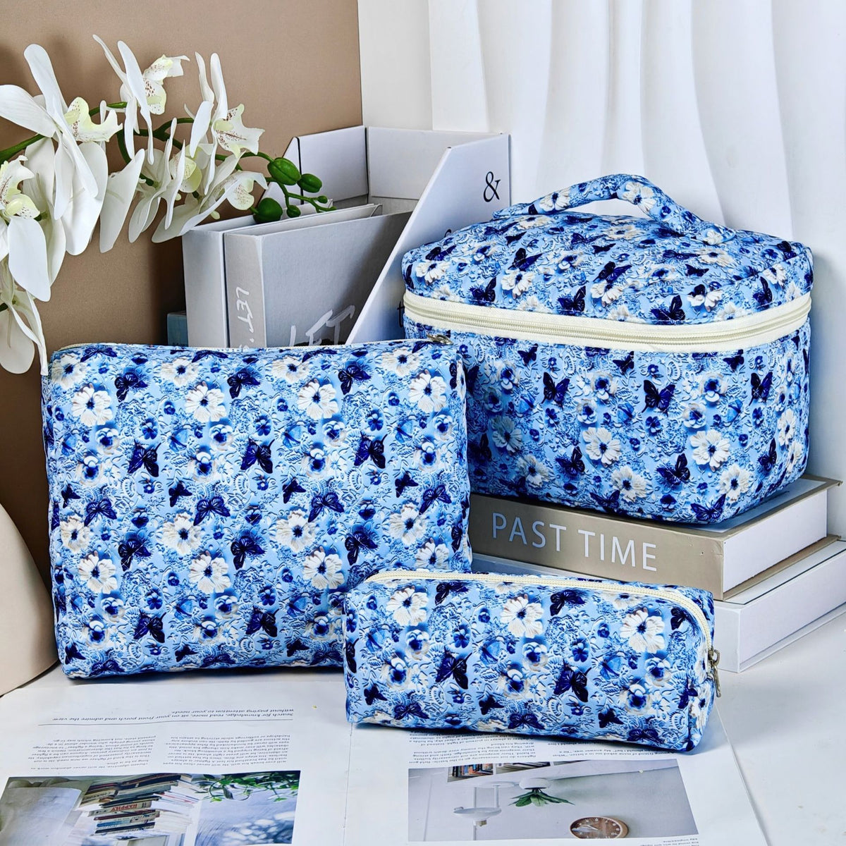 Women's Large Capacity Portable Floral Wash Quilted Cotton Pencil Makeup Bag