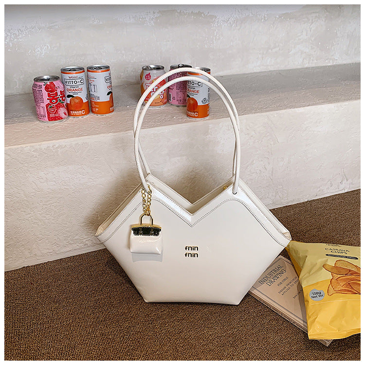 Women's Large Capacity Spring Commute Niche Fashionable Women's Shoulder Bag