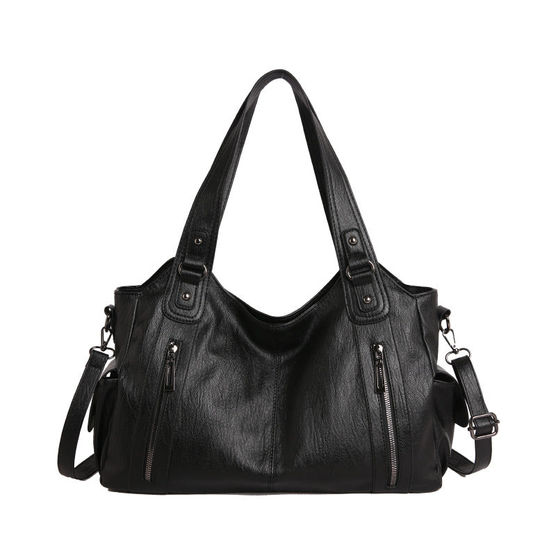 Women's Retro Fashion Rivet Large Capacity Commuter Portable Women's Shoulder Bag