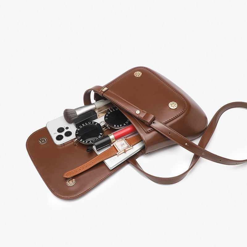 Women's Retro Brown Shell Design Saddle Large Crossbody Bags
