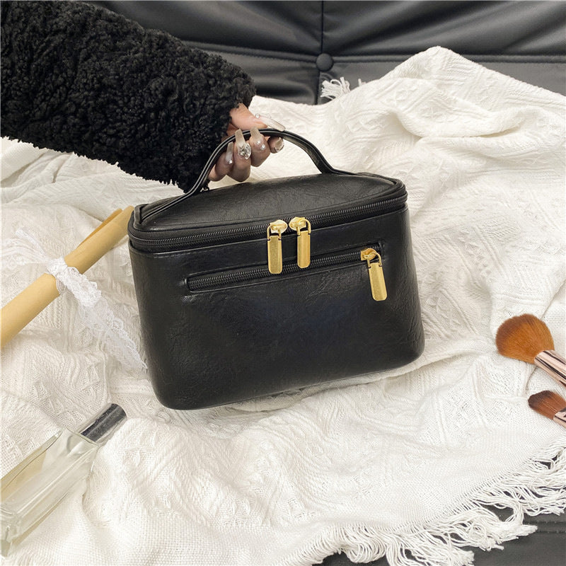 Comfortable Leather Cosmetics Storage Portable Toiletry Bags