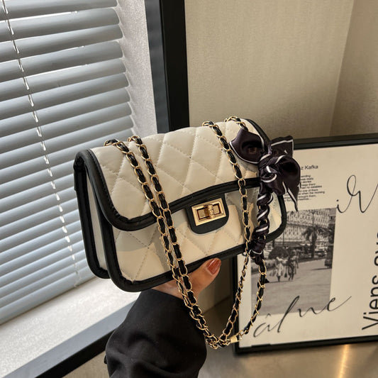 Durable Women's Chain Western Style Pouch Shoulder Bags