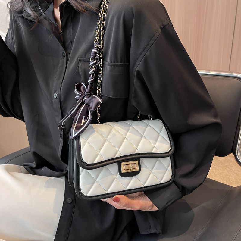 Durable Women's Chain Western Style Pouch Shoulder Bags