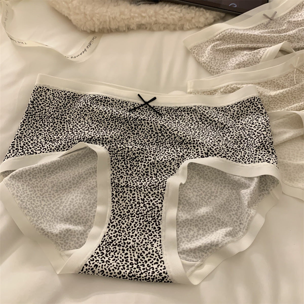 Women's Blocks Modal Underwear Seamless Comfort Breathable Purified Panties