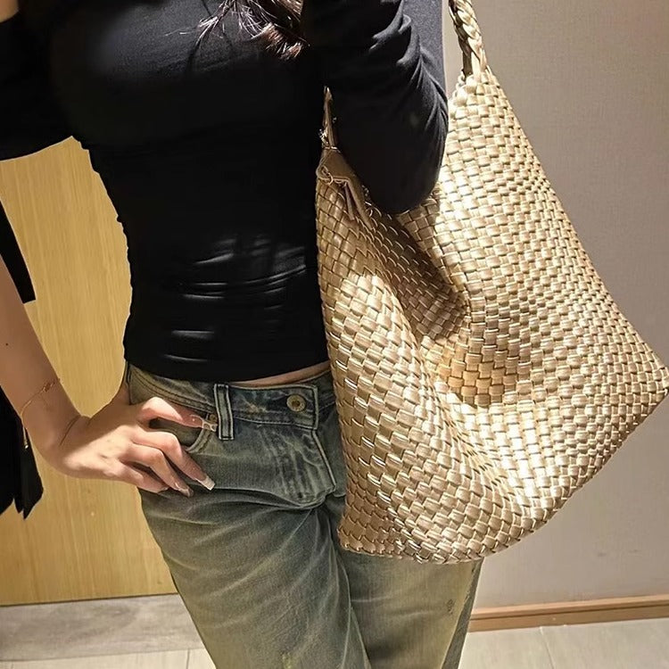 Sense Hand-woven Large Capacity Commuter Fashion Women's Shoulder Bag