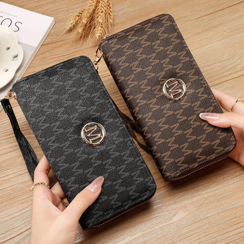 Women's Pull Fashion Large Capacity Clutch Ladies Wallet