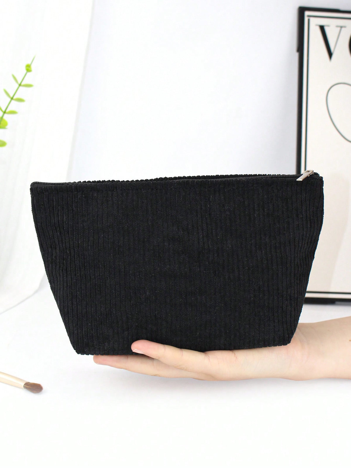Fashion Corduroy Large Capacity Portable Wash Storage Solid Bags