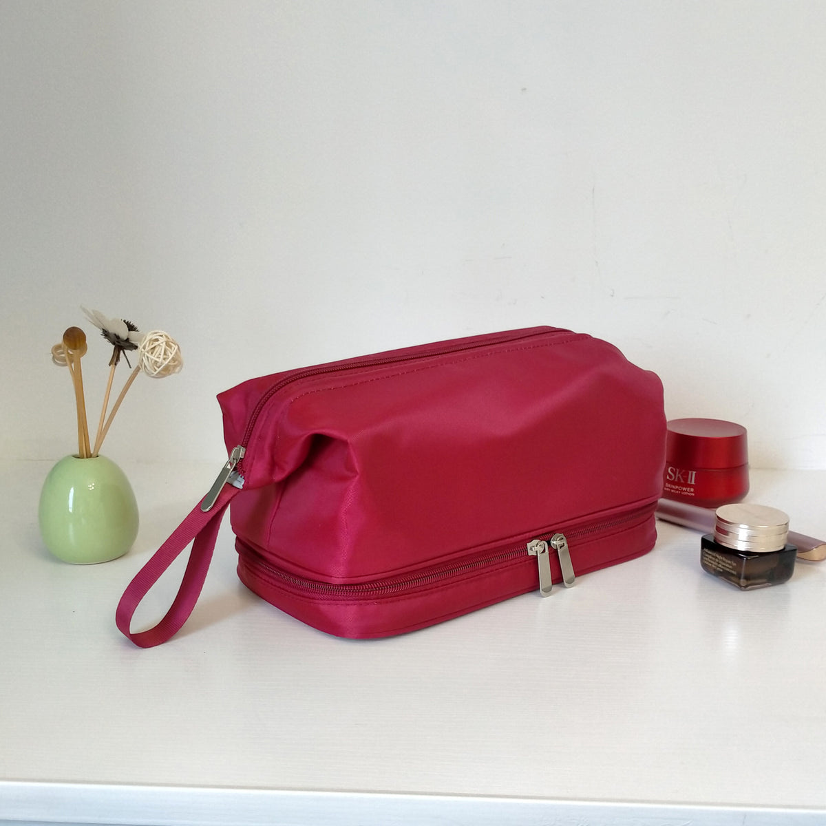 Dry Wet Separation Large Capacity Portable Cute High-grade Hand-held Super Makeup Bag