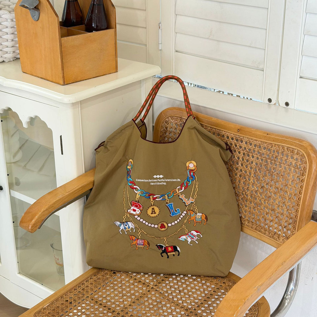 Women's Summer Needle Embroidery Nylon Large Capacity Shoulder Bags