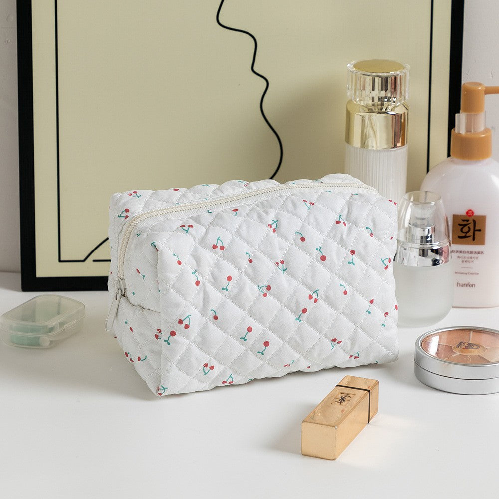 Floral Quilted Toiletries Portable Cosmetics Storage Makeup Bag