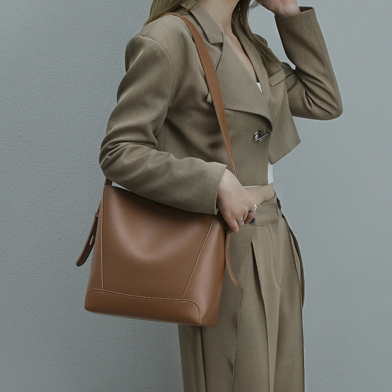 Women's Fashion Versatile Large Capacity Underarm Commuter Bags