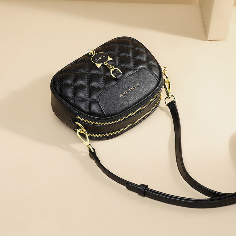 Women's Genuine Leather Classic Style Chain Diamond Women's Messenger Bag