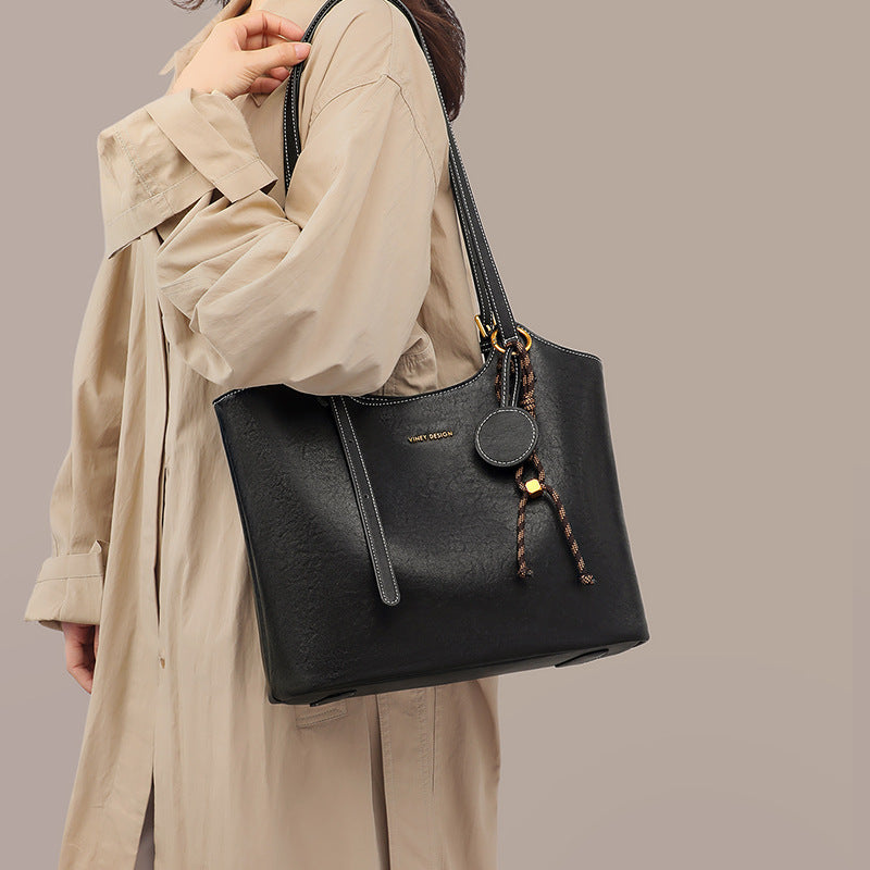 Women's Genuine Leather Large Capacity Commuter Underarm Women's Shoulder Bag