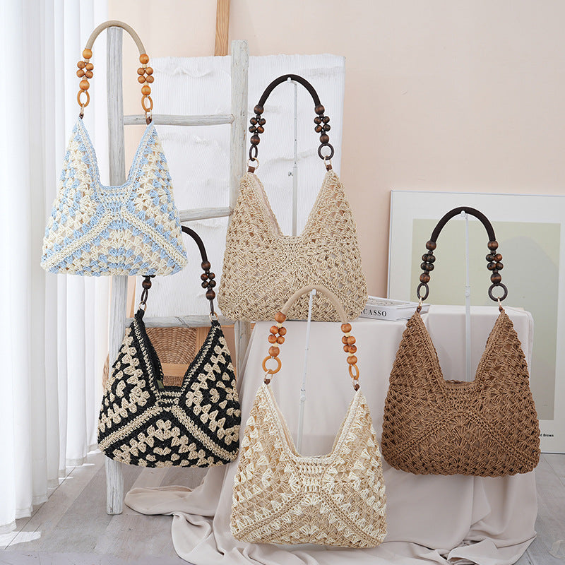 Women's Woven Straw Large Capacity Bohemian Style Seaside Vacation Bags