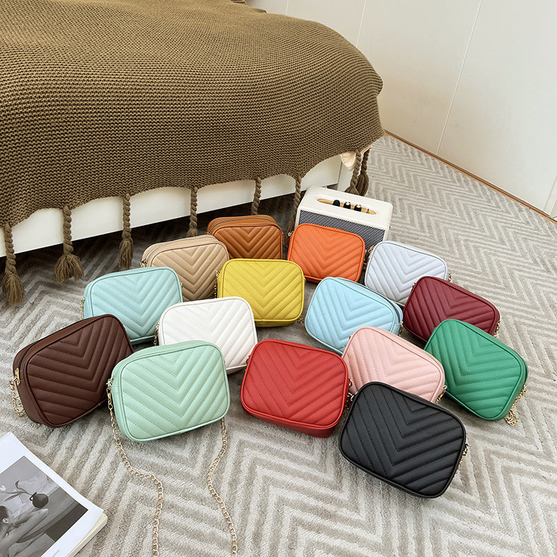 Women's Embroidery Thread Retro Chain Fashion Simple Small Square Bags