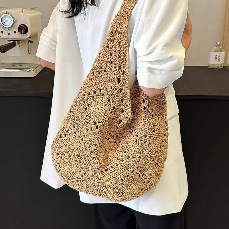 Korean Style Woven Artistic Woolen Yarn Seaside Vacation Women's Shoulder Bag