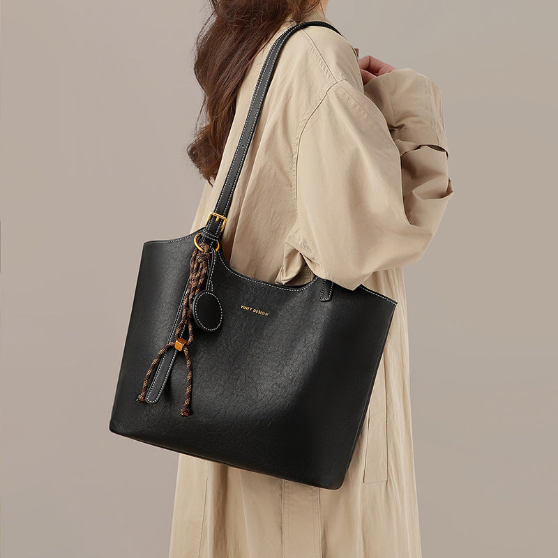 Women's Genuine Leather Large Capacity Commuter Underarm Women's Shoulder Bag
