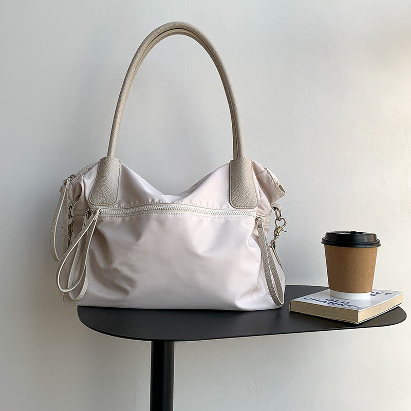 Fashionable Large Capacity Underarm Nylon Cloth Lightweight Commuter Women's Shoulder Bag