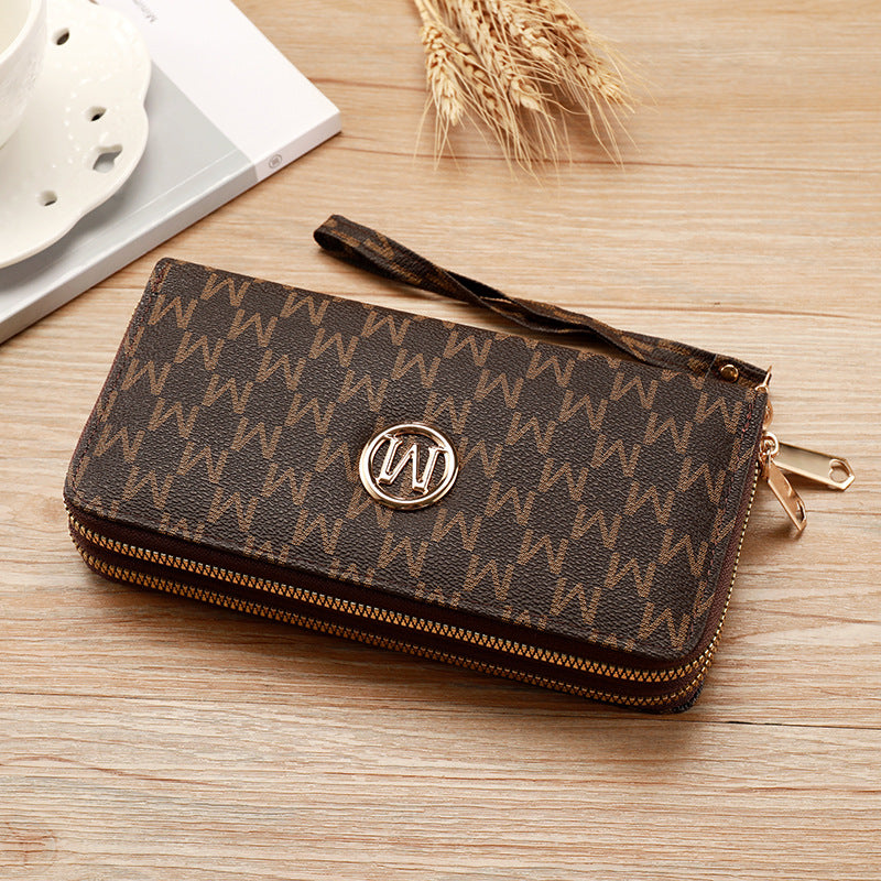 Women's Pull Fashion Large Capacity Clutch Ladies Wallet
