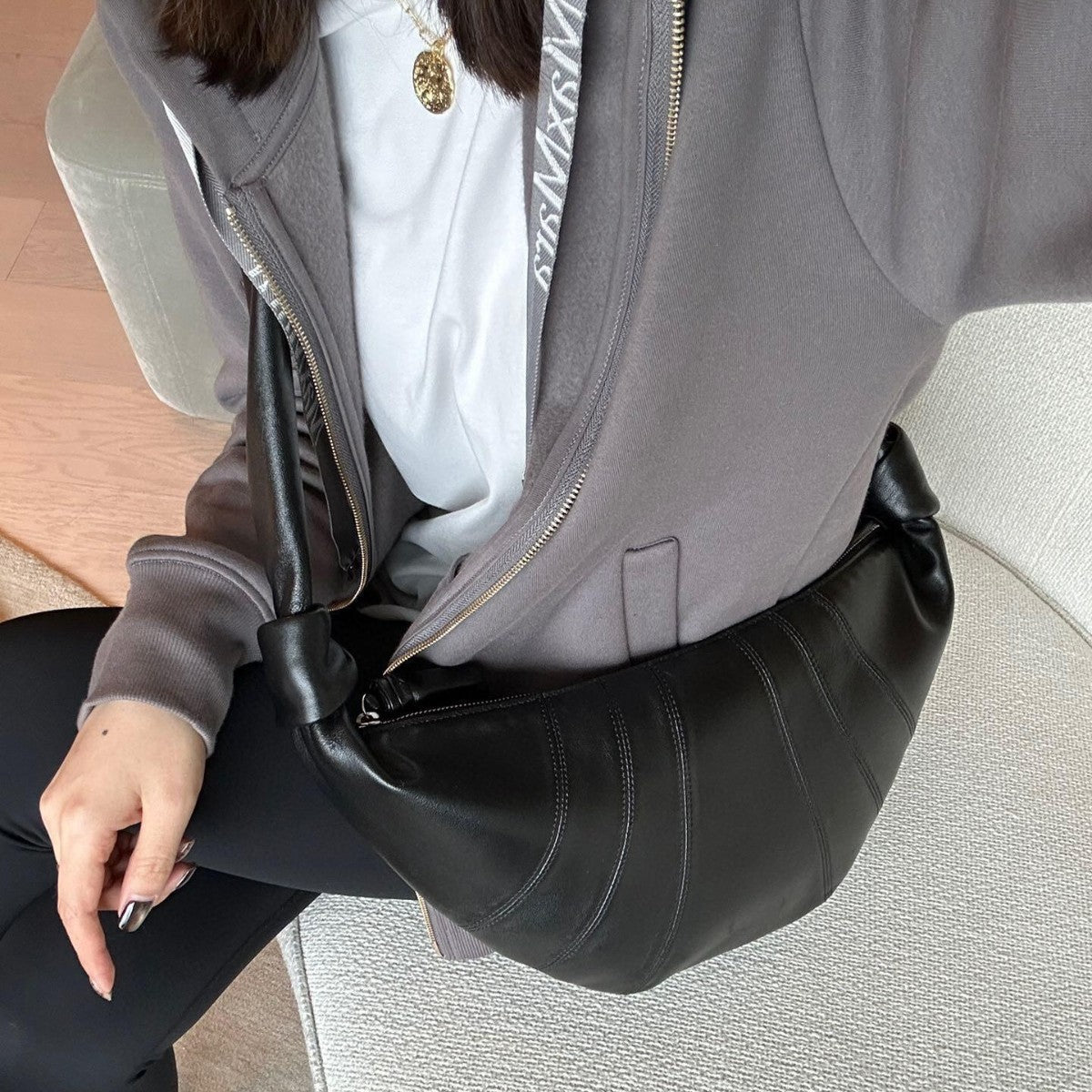 Women's Authentic Leather Sheepskin Niche Idle Style Kosong Croissant Women's Messenger Bag