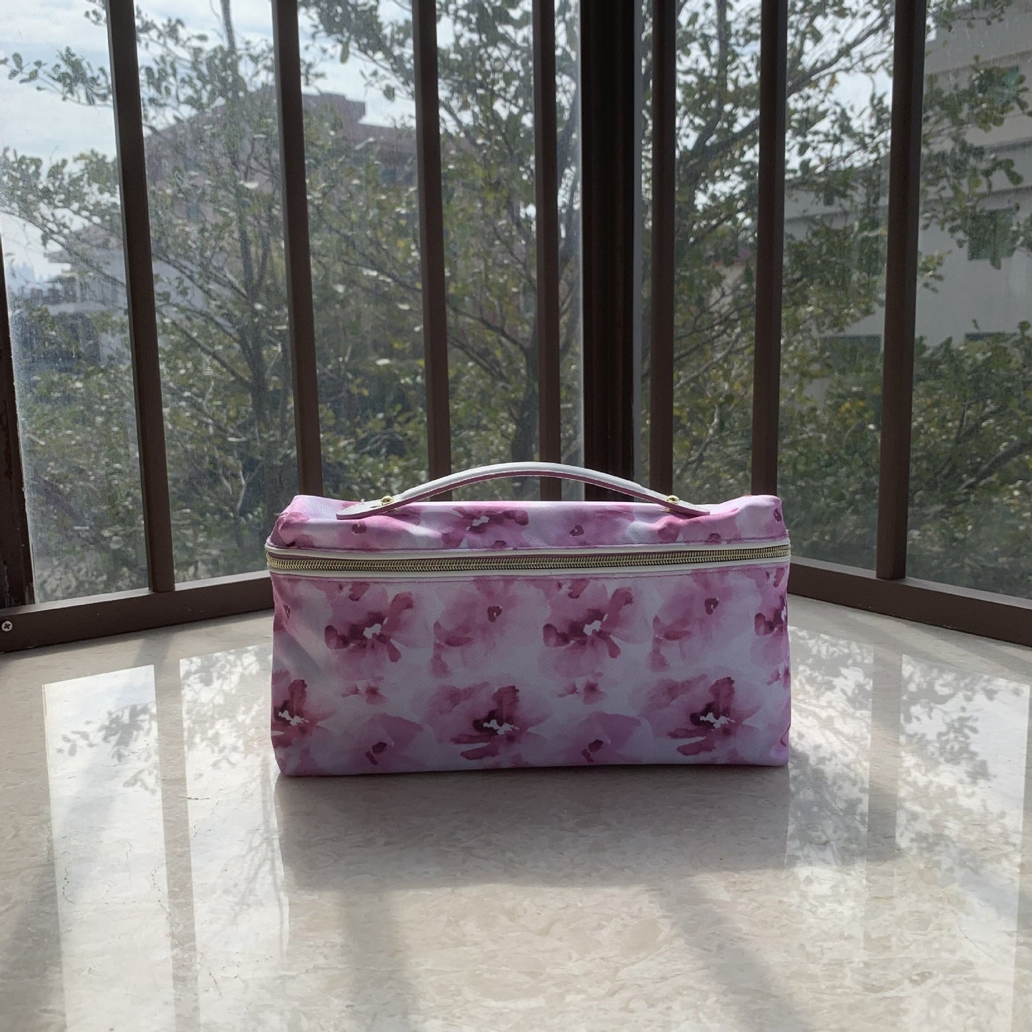 Light Down Space Cotton Hand Carrying Storage Large Capacity Cosmetic Bags