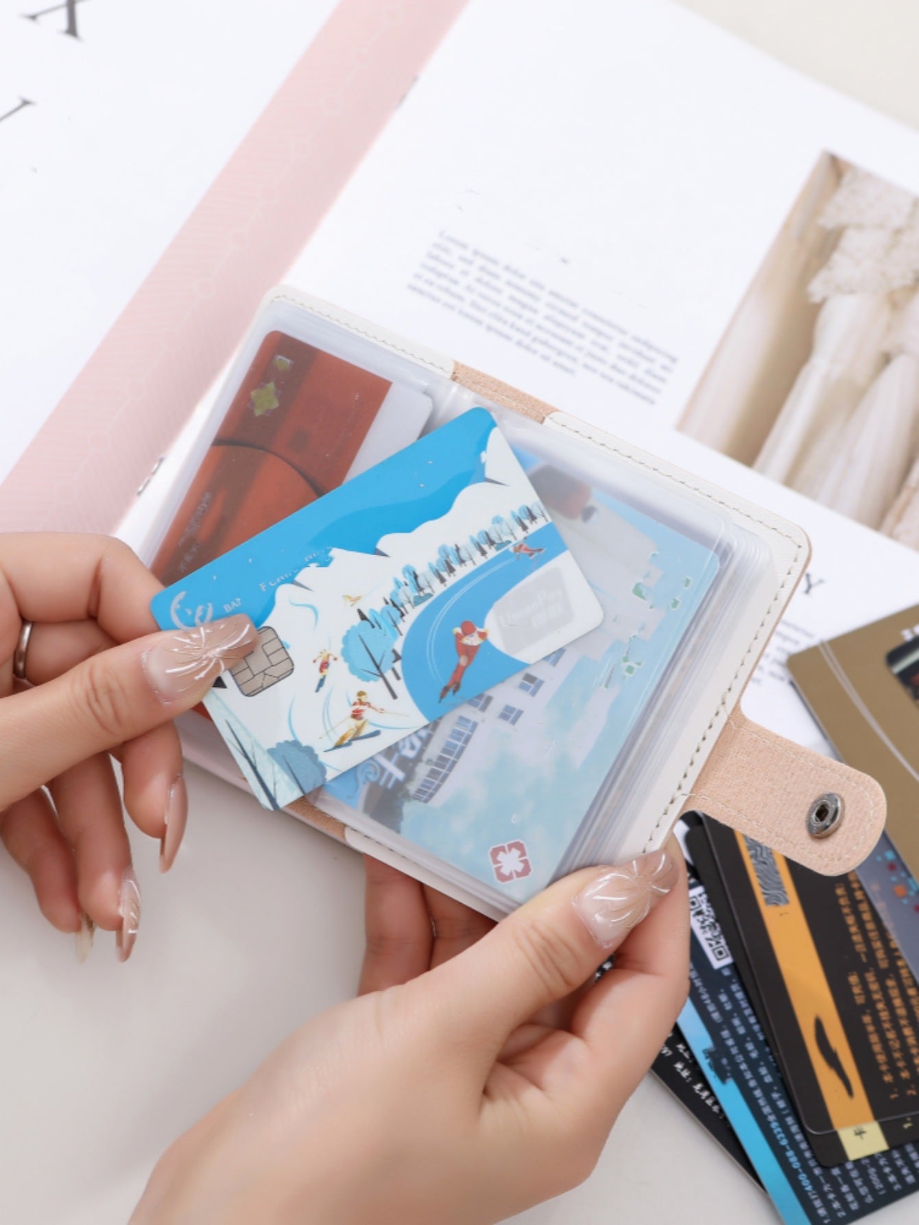 Pattern Female Compact Large Capacity Transparent Card Holder