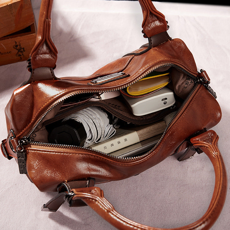 Women's Paul Retro Fashion Portable Large Capacity Handbags