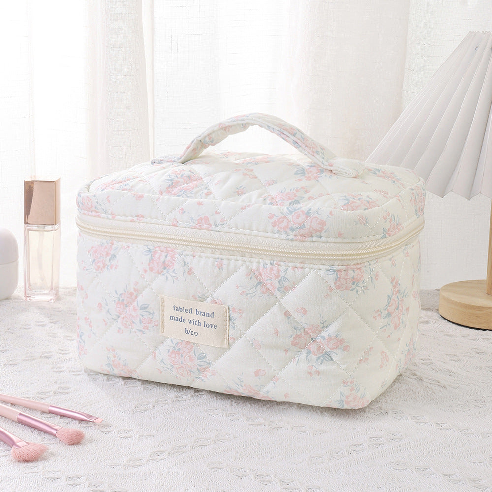 Women's Portable Large Capacity Quilted Cotton Good-looking Rose Storage Makeup Bag
